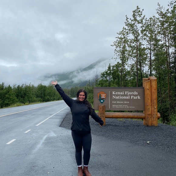 Meet your Posher, Victoria - Picture 2 of 4